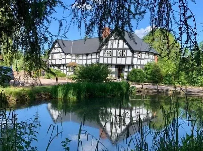 The Vauld, 2 Bedroom Suite With Bed And Breakfast