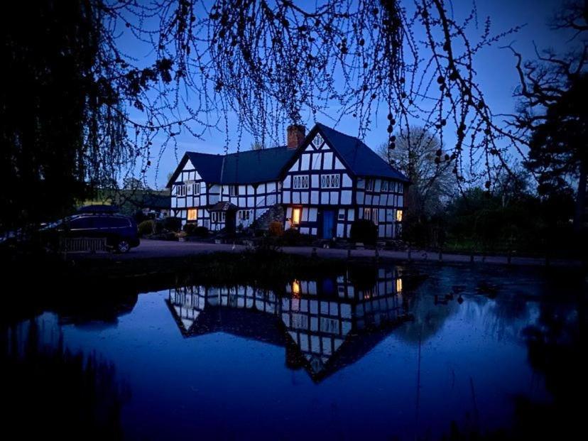 The Vauld, 2 Bedroom With Bed & Breakfast *